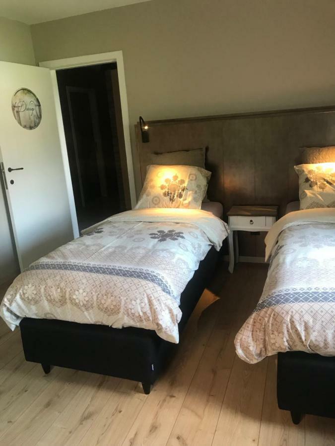 Het Koningshofje Bed and Breakfast NeerNeerpelt Εξωτερικό φωτογραφία